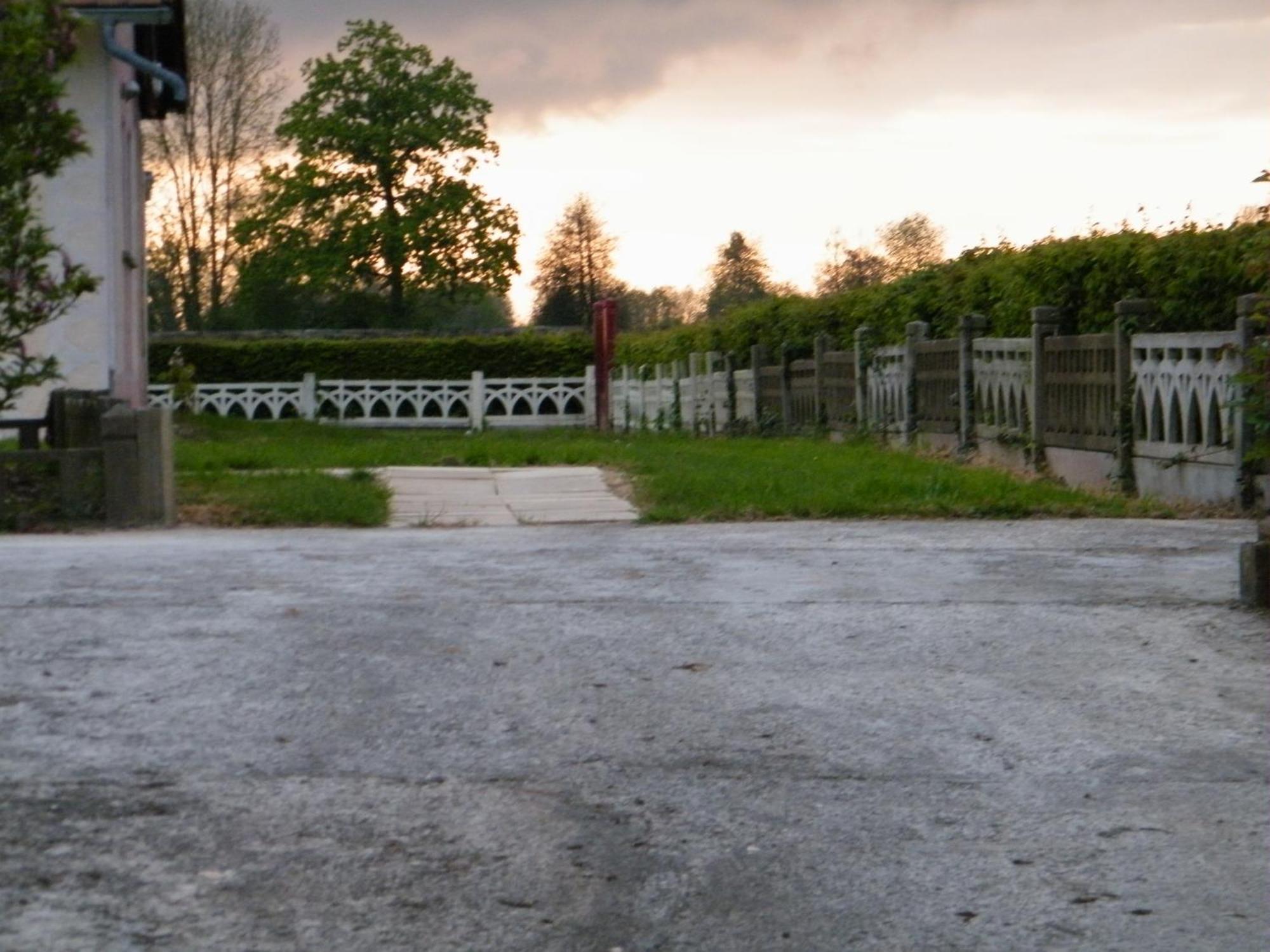 L'Arra De La Roseraie Bonnebosq Kültér fotó
